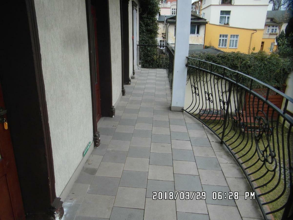 Iwona Hostel - Budget Rooms With Private Bathrooms Sopot Extérieur photo