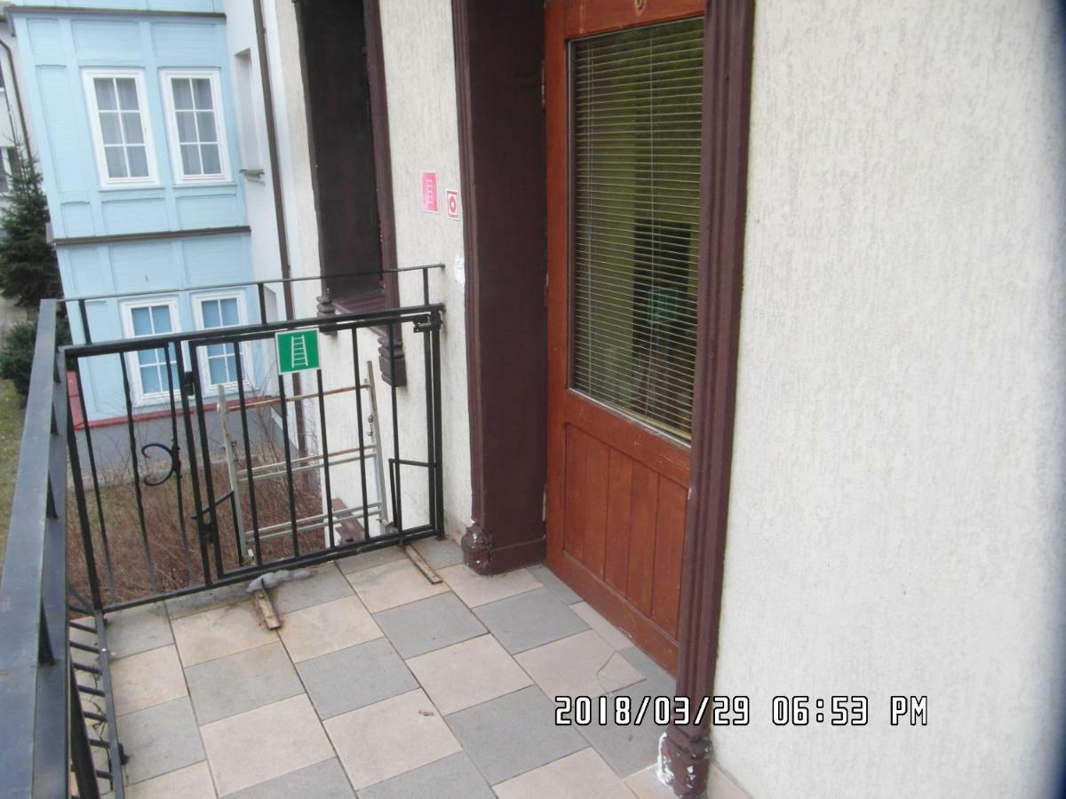 Iwona Hostel - Budget Rooms With Private Bathrooms Sopot Extérieur photo